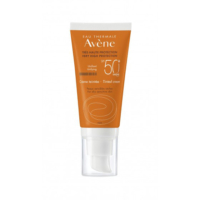 Solares Creme 50+ Com Cor para pele muito clara e hipersensível ao sol.