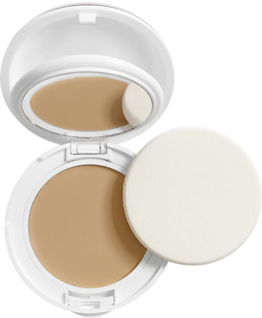 Couvrance Creme Compacto Areia para pele sensível.